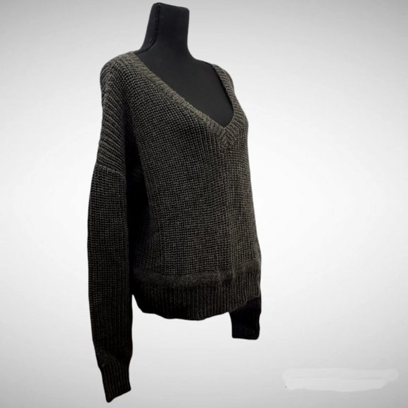 LOVE PINK FORENZA CHUNKY KNIT V-NECK SWEATER Victoria's Secret No Tags or Labels - Picture 6 of 6